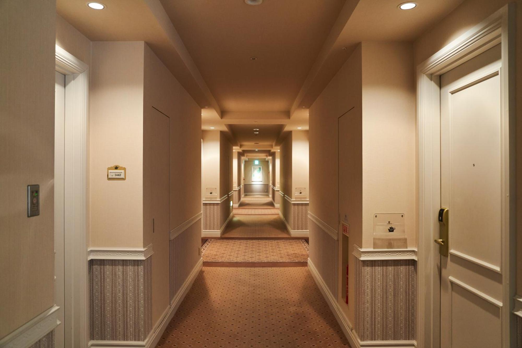 Hotel THE GLOBAL VIEW Nagasaki Zewnętrze zdjęcie A typical corridor