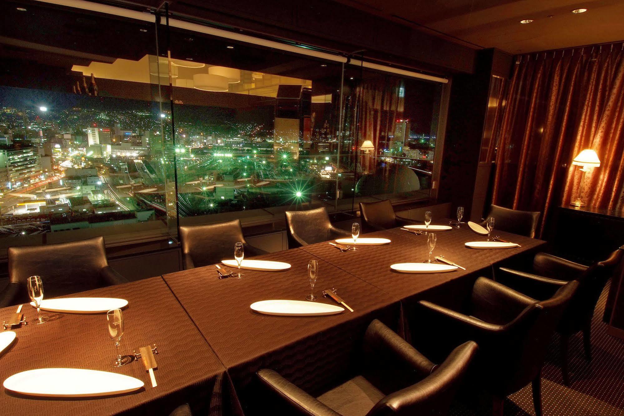 Hotel THE GLOBAL VIEW Nagasaki Zewnętrze zdjęcie The interior of the restaurant