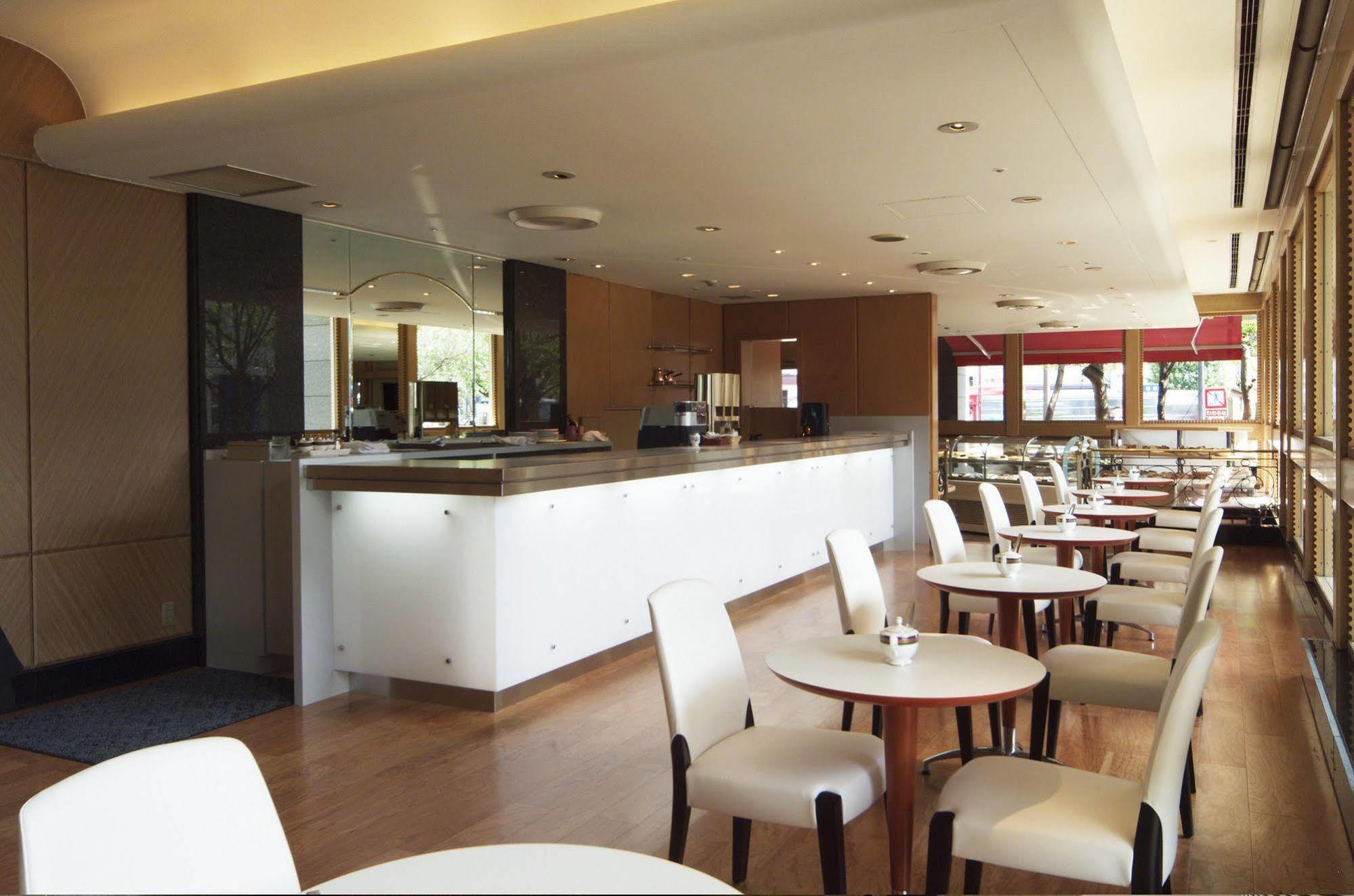 Hotel THE GLOBAL VIEW Nagasaki Restauracja zdjęcie The interior of the restaurant